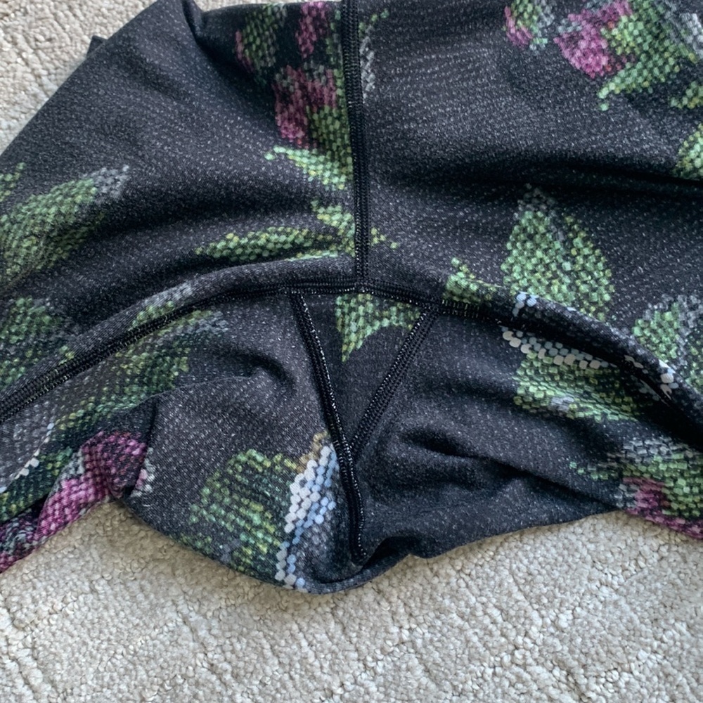 lululemon High Times Pant Full On Luon Garden Party Smooth Silver Floral - Picture 10 of 12